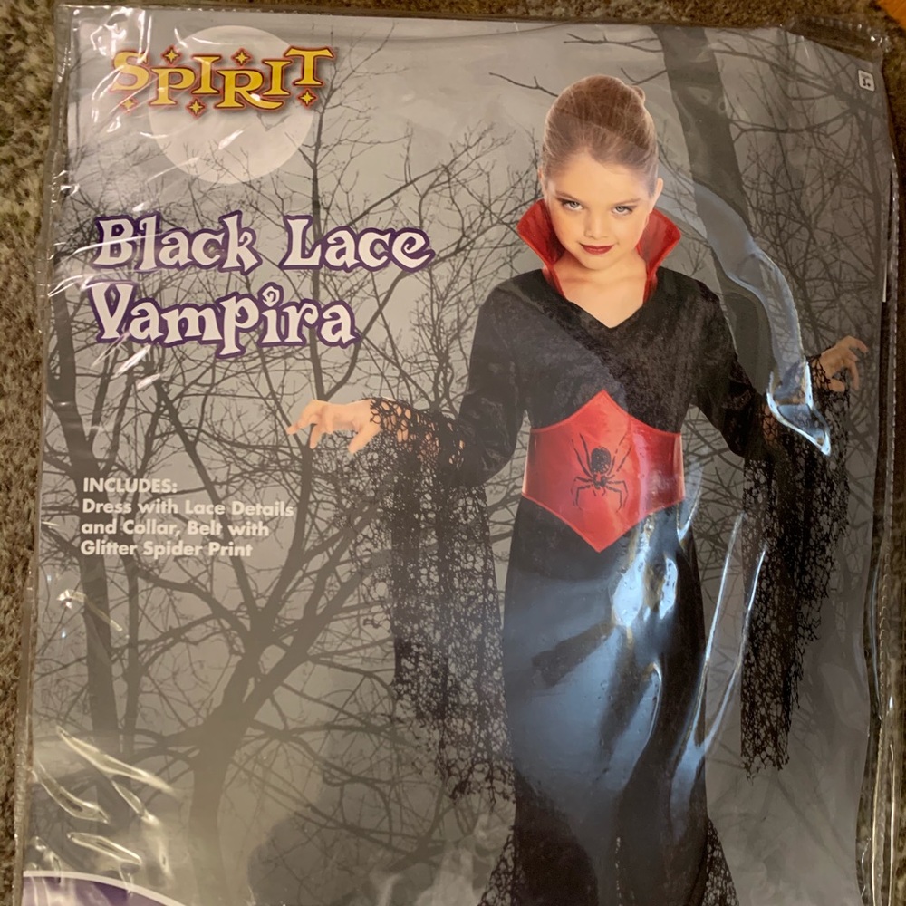 Black Lace Vampire Costume - Size M 8-10 YO